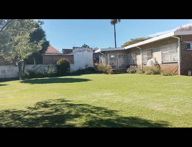 4 BEDROOM HOUSE FOR SALE IN GREENHILLS